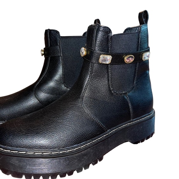 UnionBay Women’s Kelsie Boot Black With Gems Size 10 2” Platform Heel EUC - Picture 2 of 7